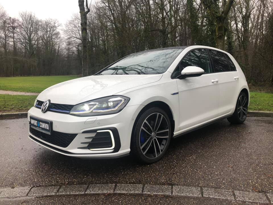 VOLKSWAGEN Golf GTE